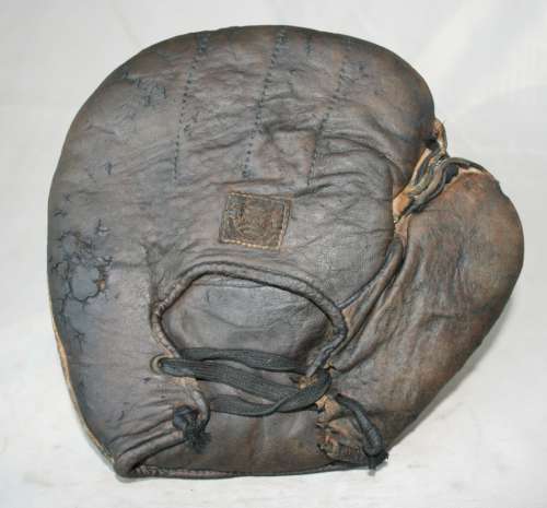 c. 1910's Spalding Possible Fielders Mitt Back